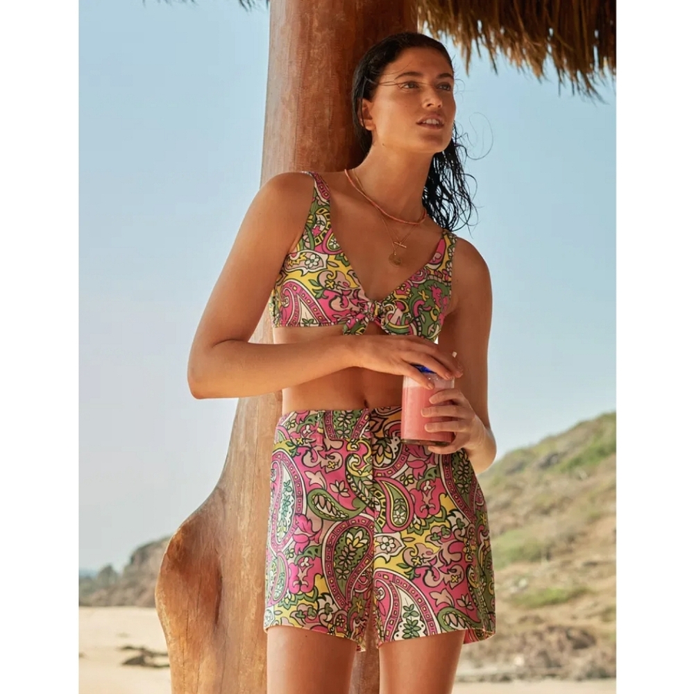 🆕️ BODEN Carrie High Waisted Shorts Pink Paisley Garden Girl Size 6 Resortwear